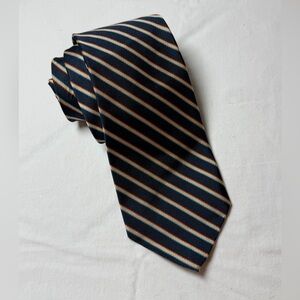 Brooks Brothers Vintage Trad Ivy Classic Navy and Gold Striped Modern Width Tie